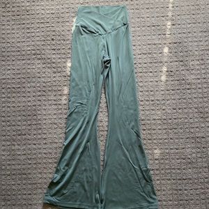 Offline by Aerie crossover flare legging